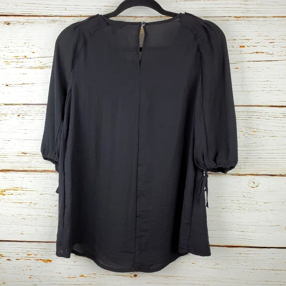 Simply Vera Wang Black Blouse - Picture 4 of 4
